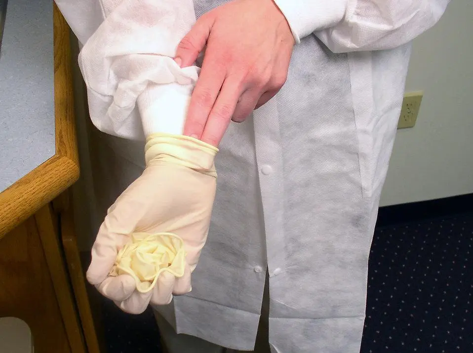 Removing gloves